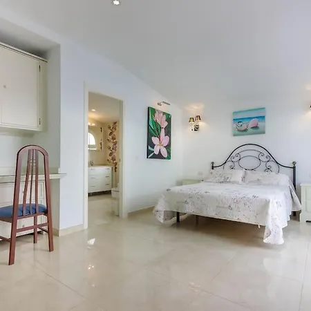 Villa Maya Beautiful 4 Bedroom *