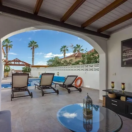Villa Maya Beautiful 4 Bedroom Villa فيلة *