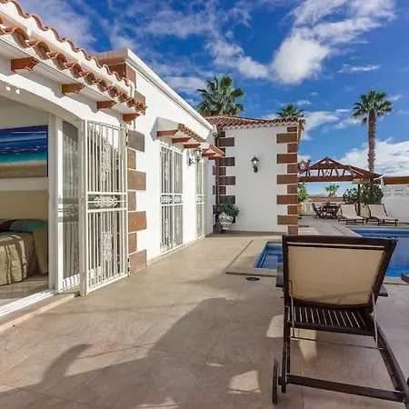 Villa Maya Beautiful 4 Bedroom Villa